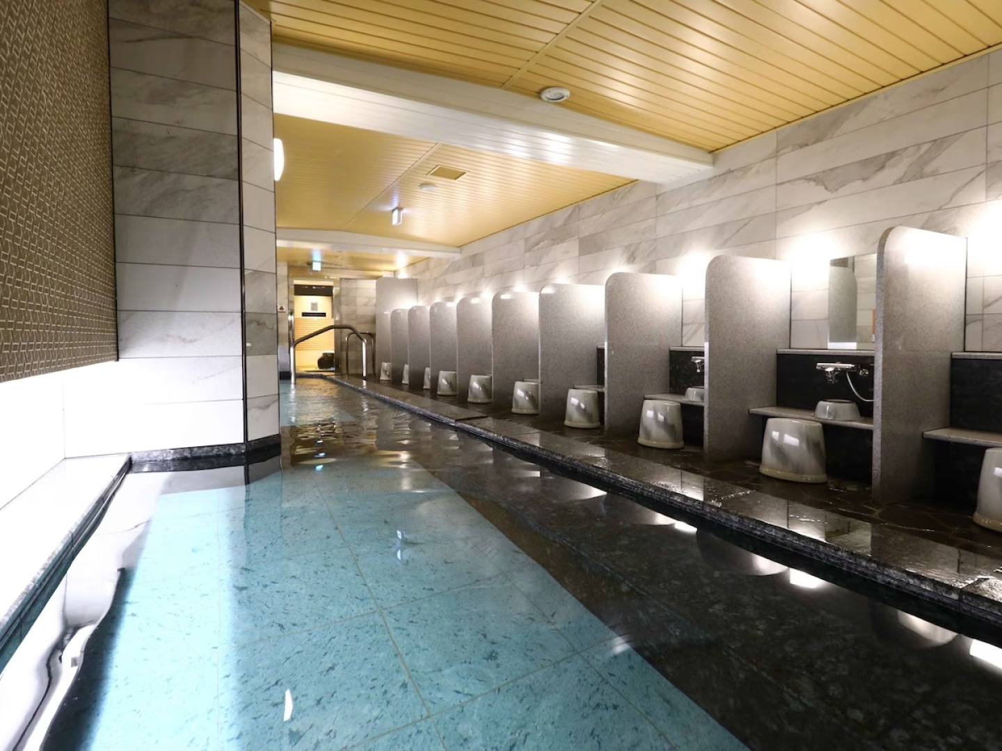 APA Hotel Yamanote Otsuka Ekimae Tower