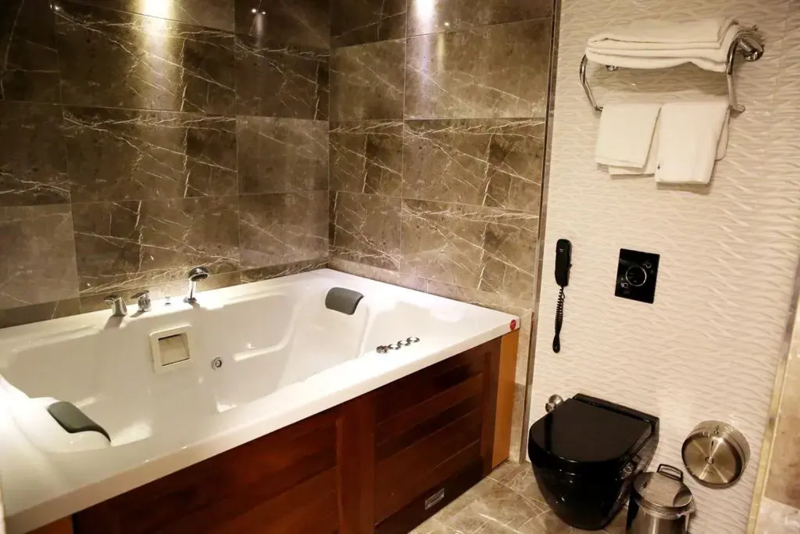Emirtimes Hotel Tuzla
