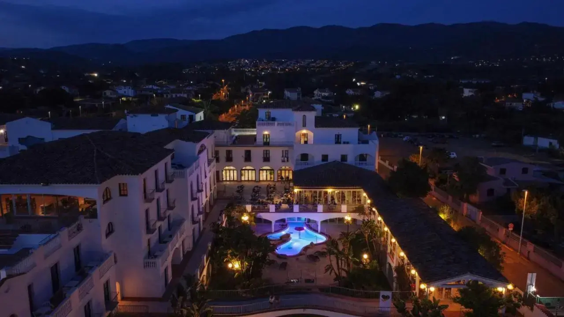 Phi Hotel Sighientu