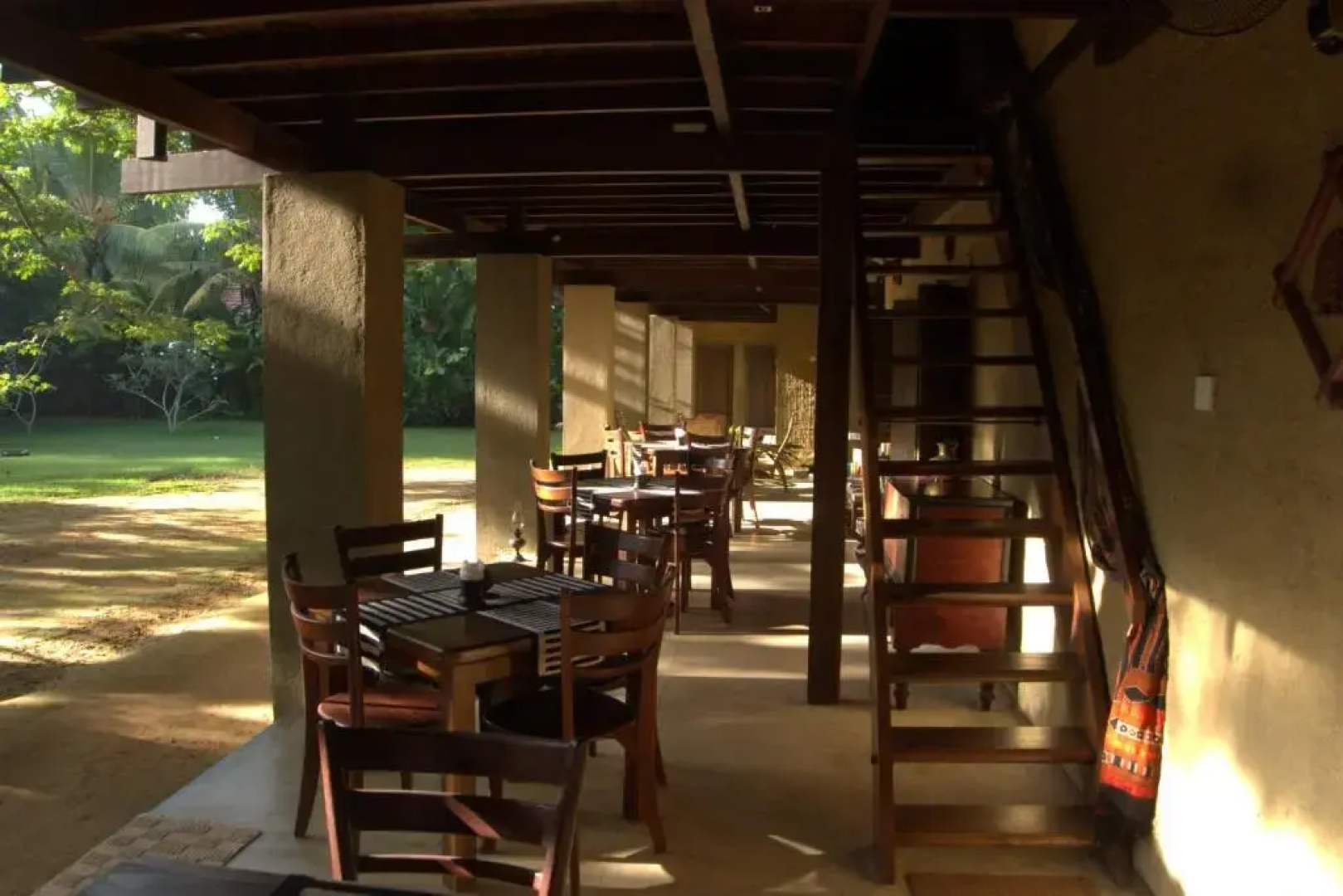 Dunes Unawatuna Hotel