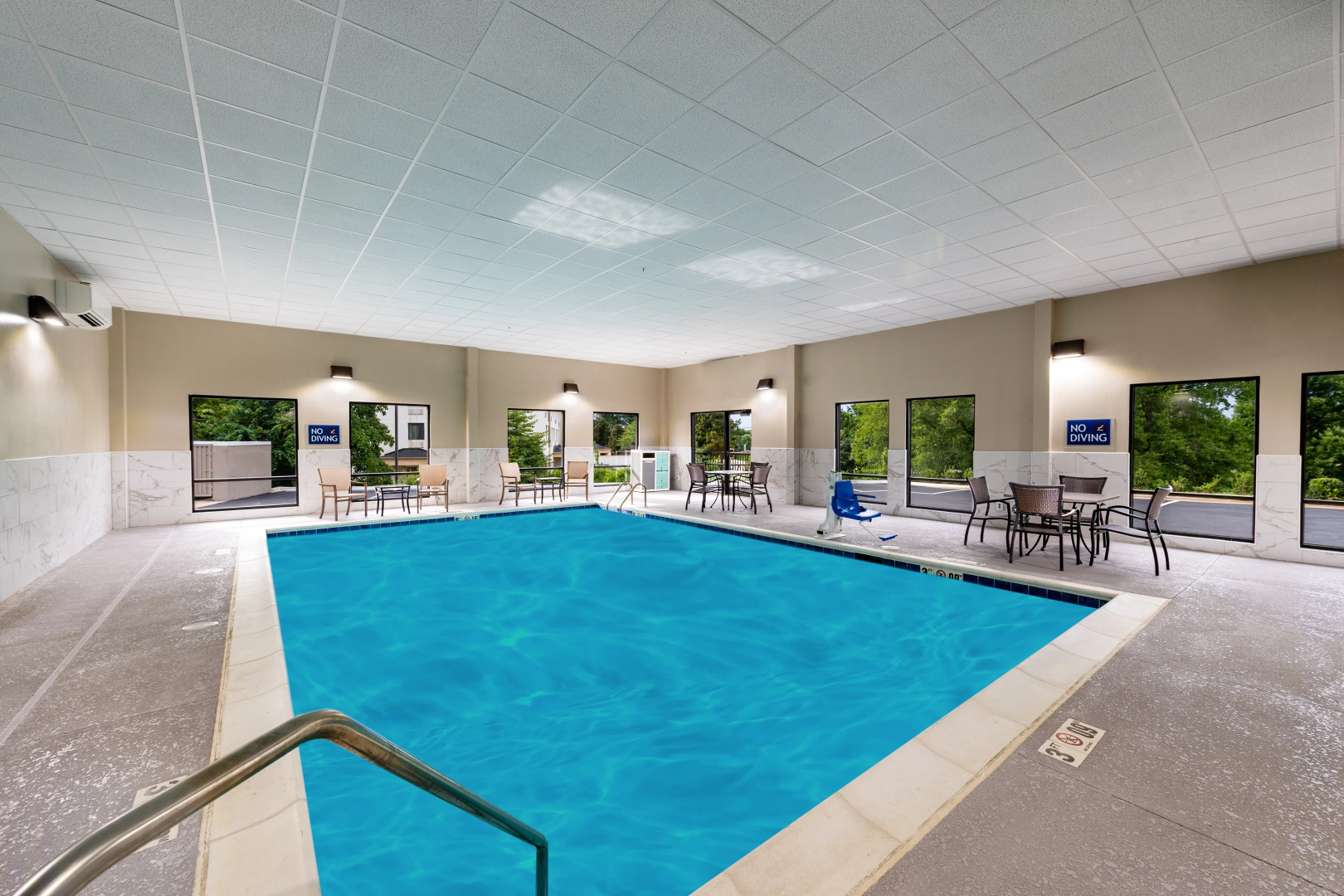 Four Points by Sheraton Charlotte - Lake Norman