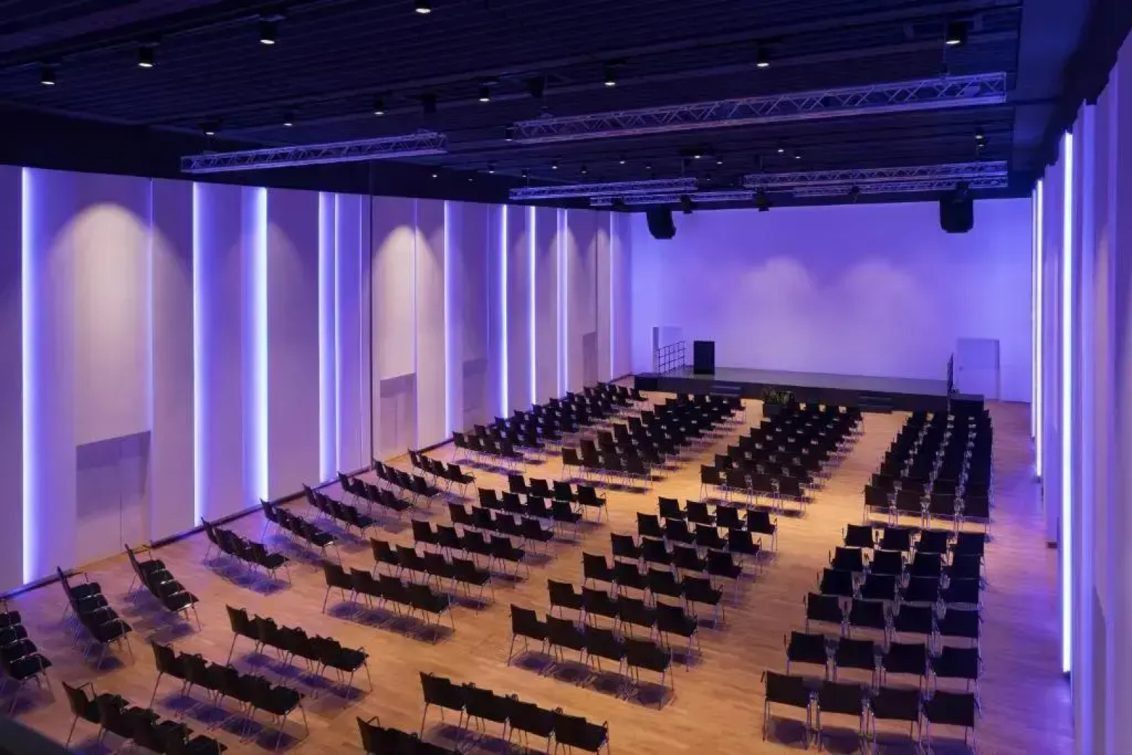 Отель Four Points by Sheraton Bolzano