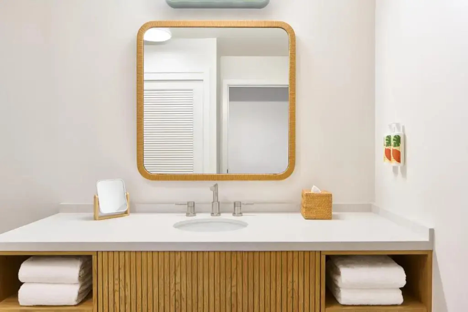 Royal Lahaina Resort & Bungalows