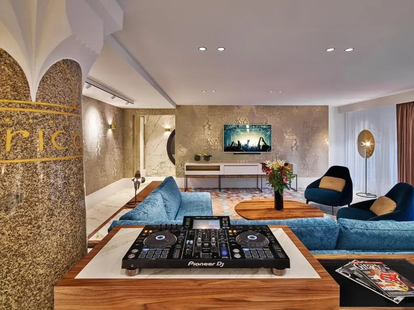 Clayton Hotel Amsterdam American