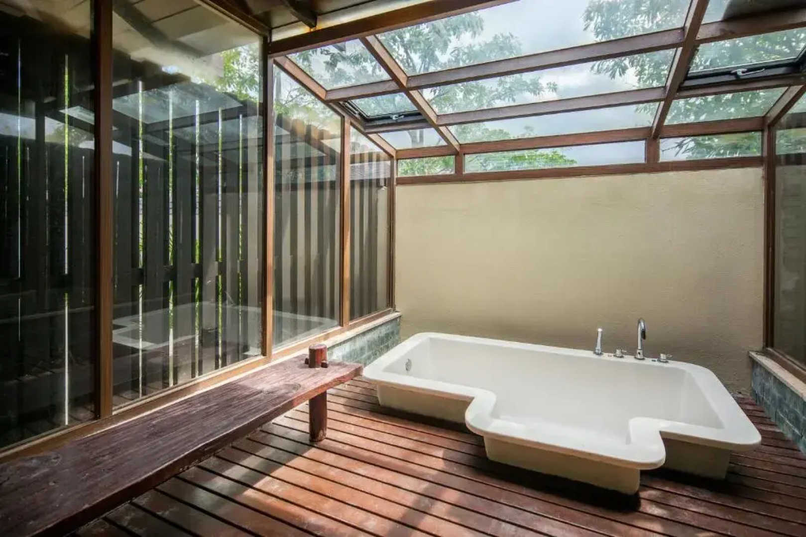 Yalong Bay Villas & Spa