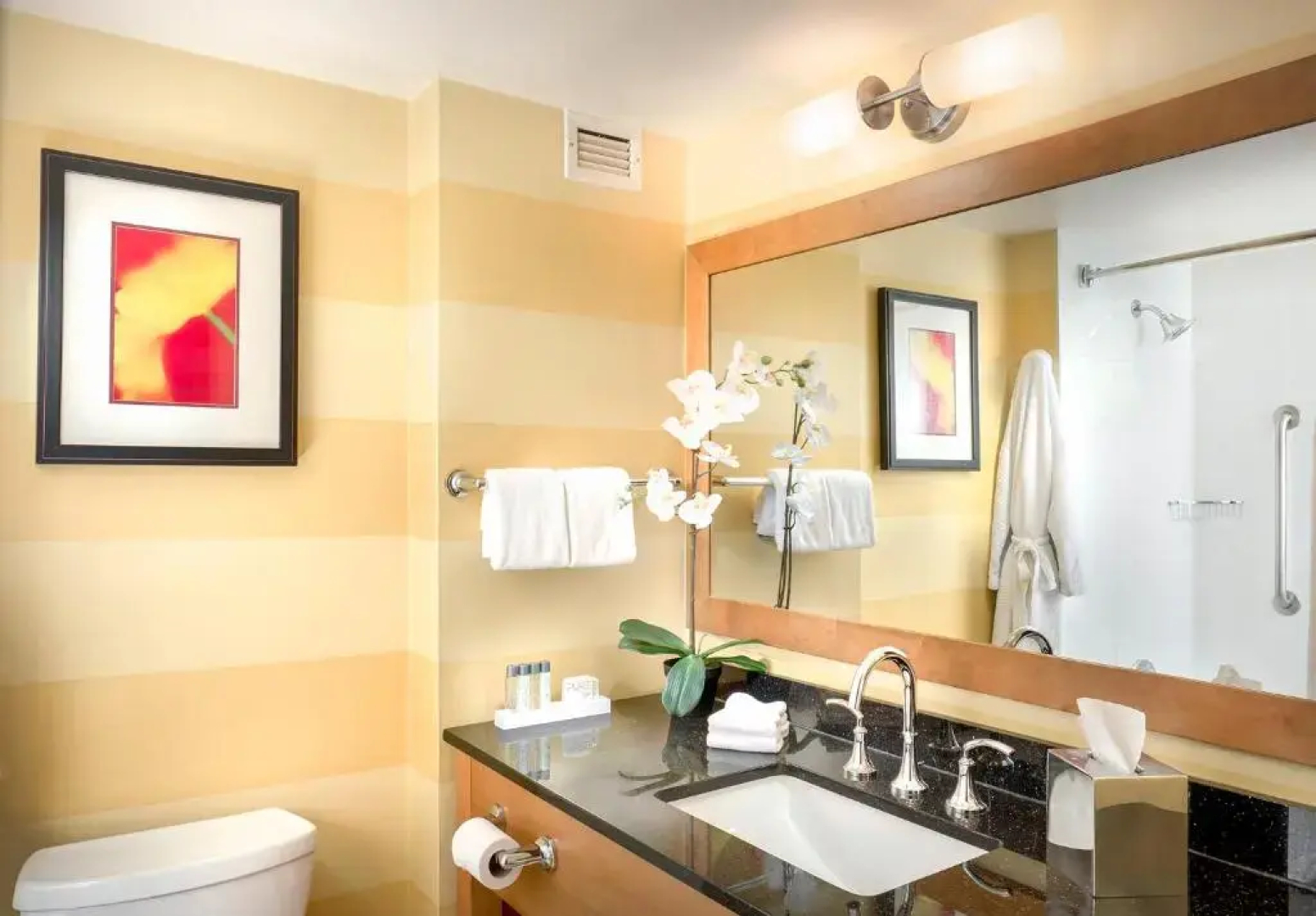 Pinnacle Hotel Harbourfront