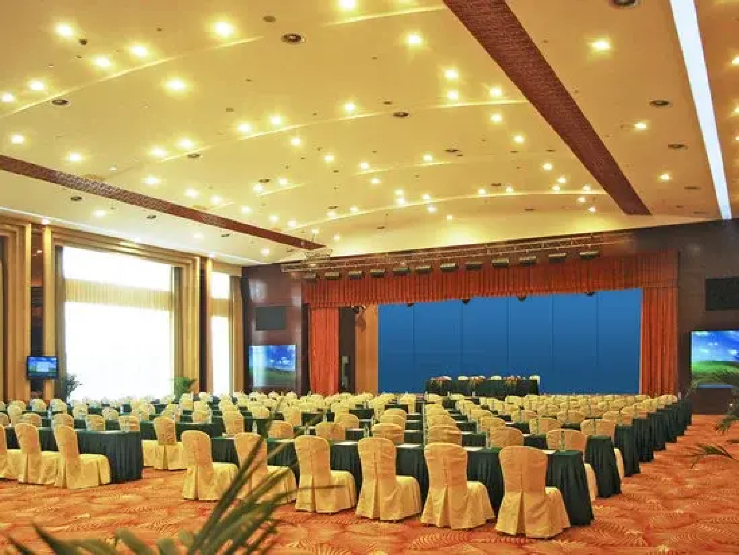 Minjiang Donghu Hotel