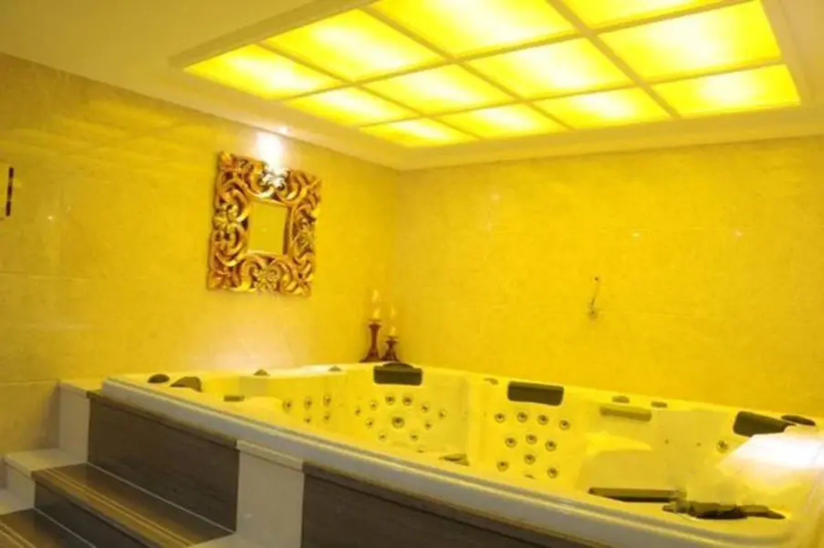 Shenshi Business Hotel