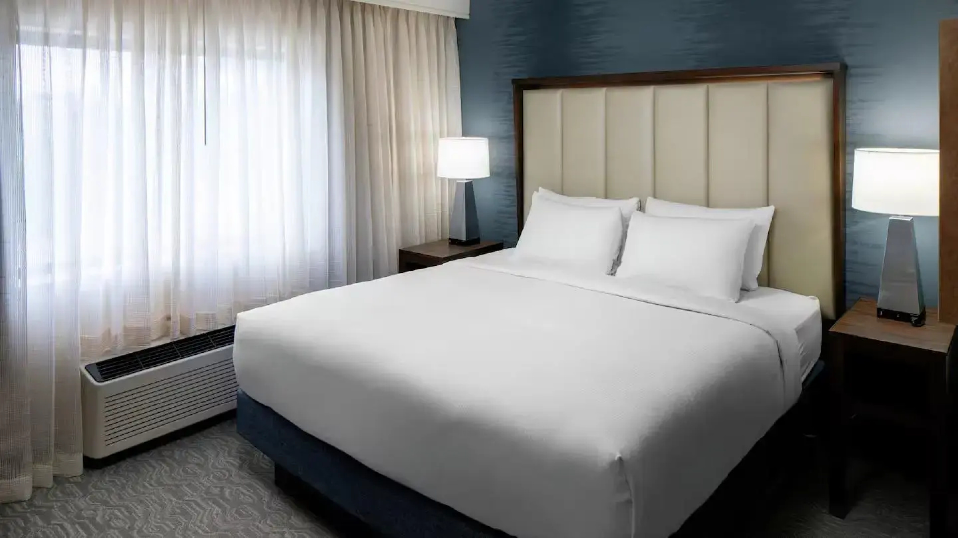 DoubleTree by Hilton Nashua