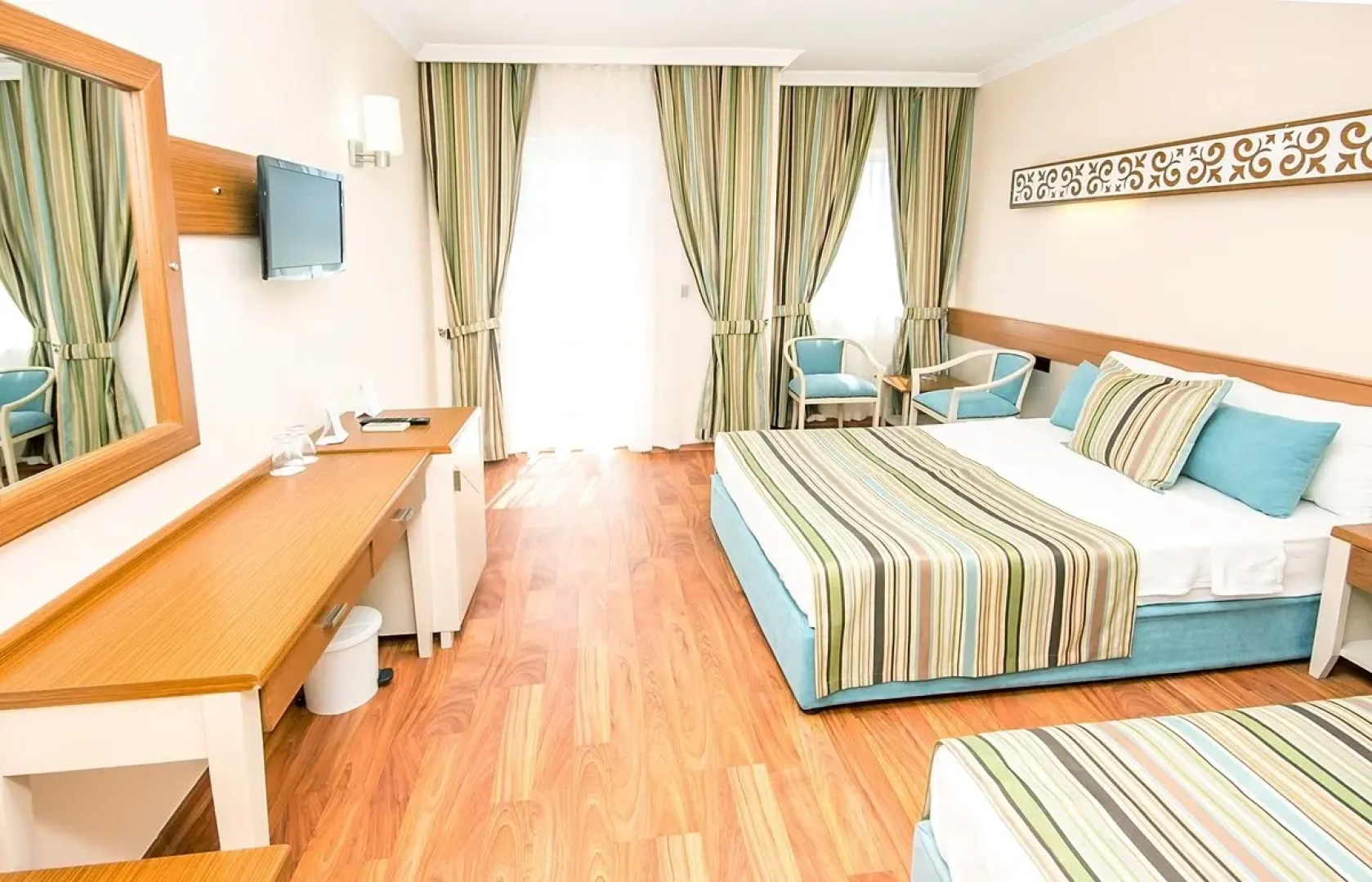 Golden Beach Resort & Spa