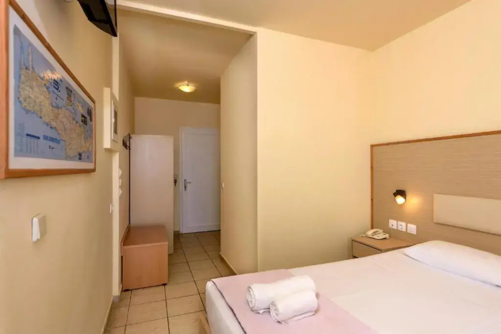 Отель Eri Beach