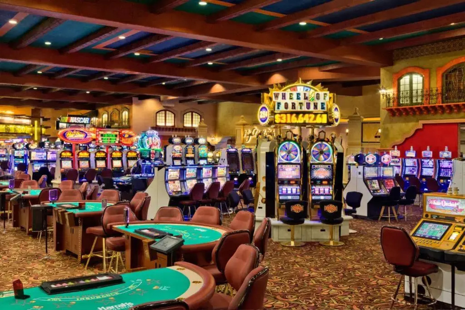 Harrah’s Laughlin - A Caesars Rewards Destination