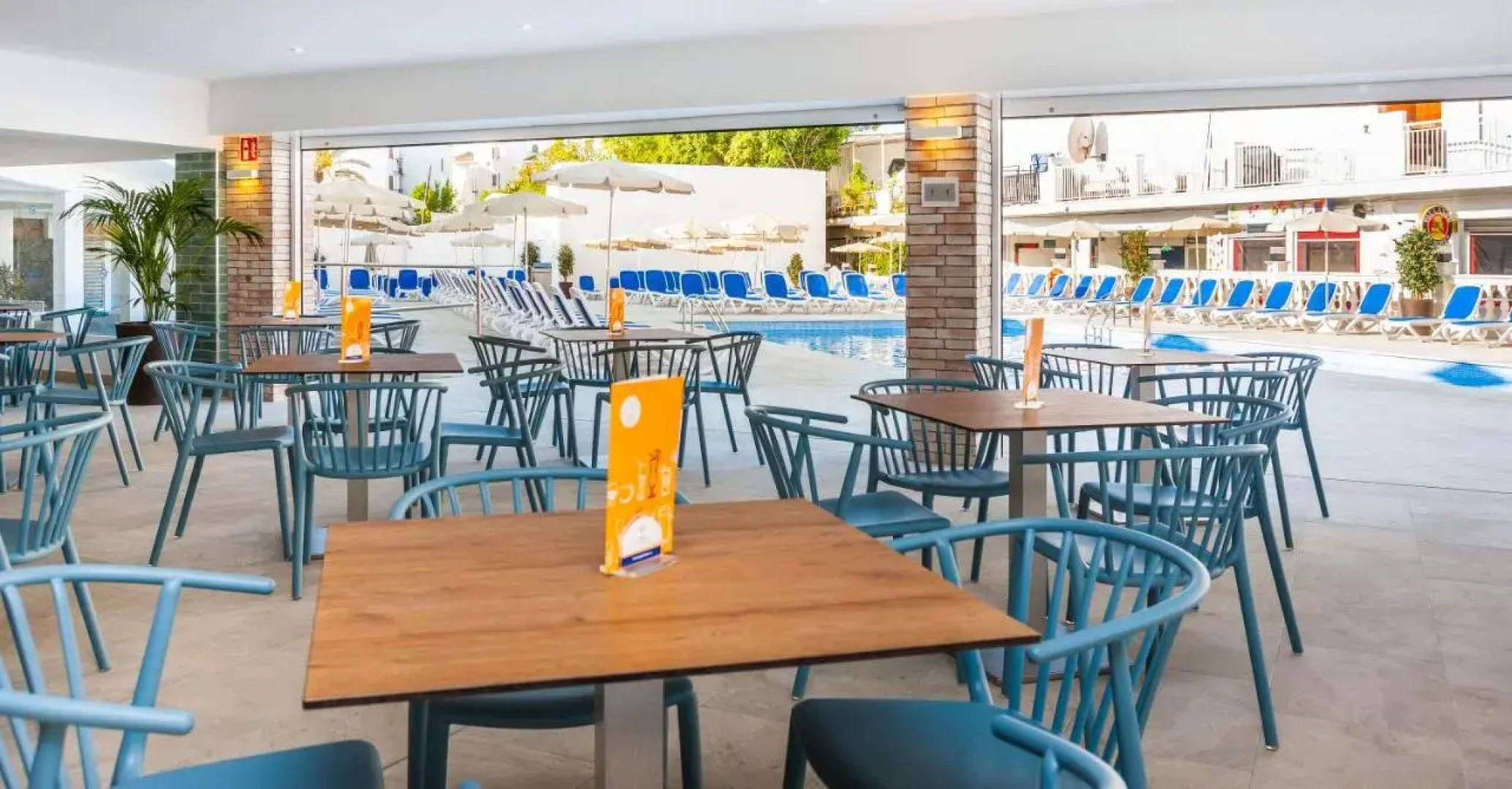 Отель Globales Condes de Alcudia