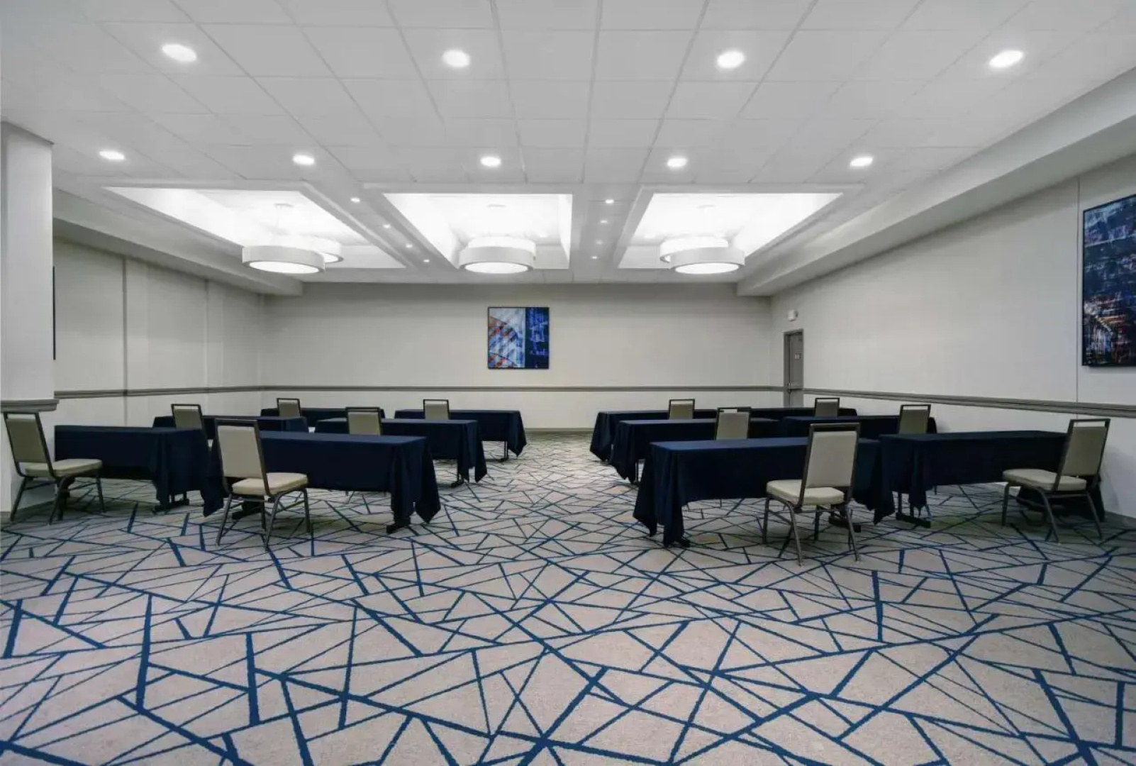 Embassy Suites by Hilton Detroit Livonia Novi