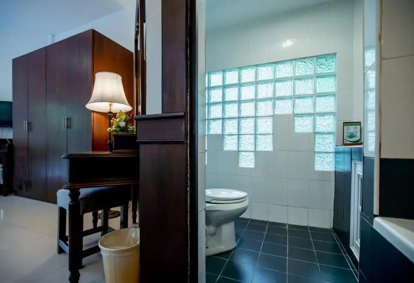Phuket Leelavadee Hua Ting Resort
