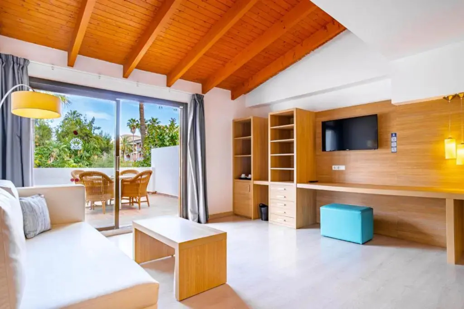 Bahia de Alcudia Hotel & Spa