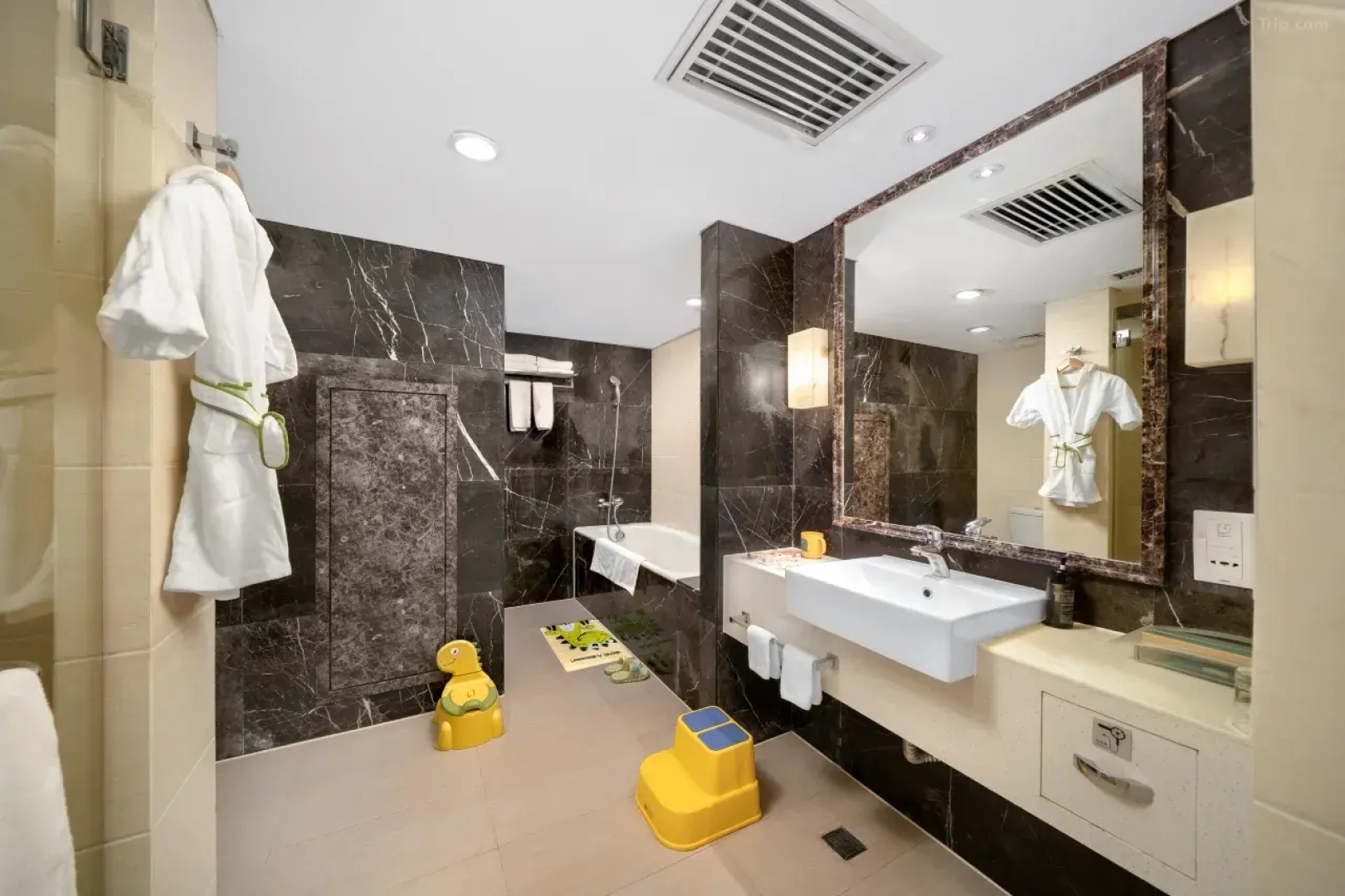 Wanda Holiday Hotel