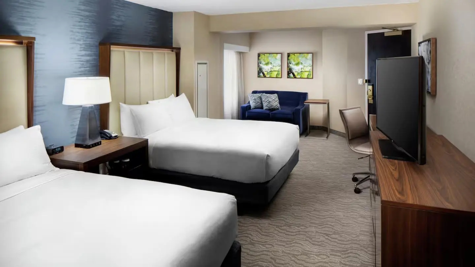 DoubleTree by Hilton Nashua