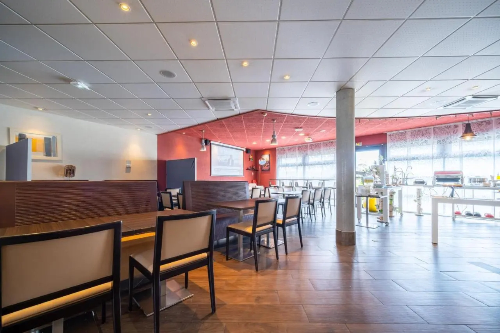 B&B HOTEL Calais Terminal Cité de l'Europe 4 étoiles