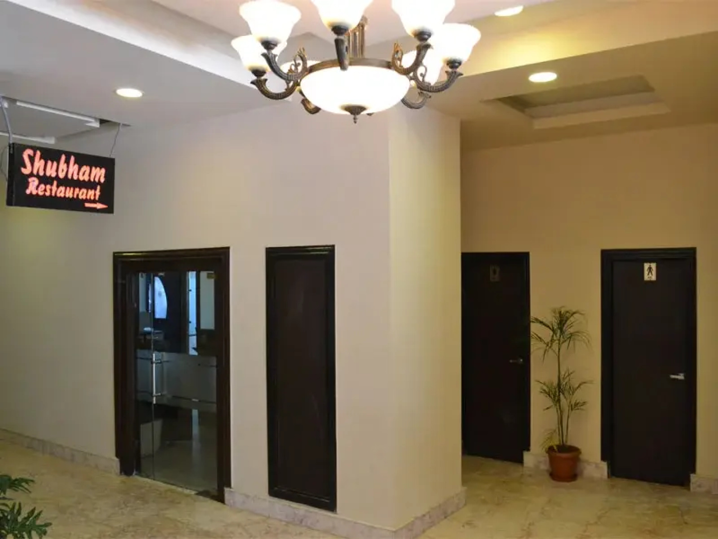 Hotel Dolphin
