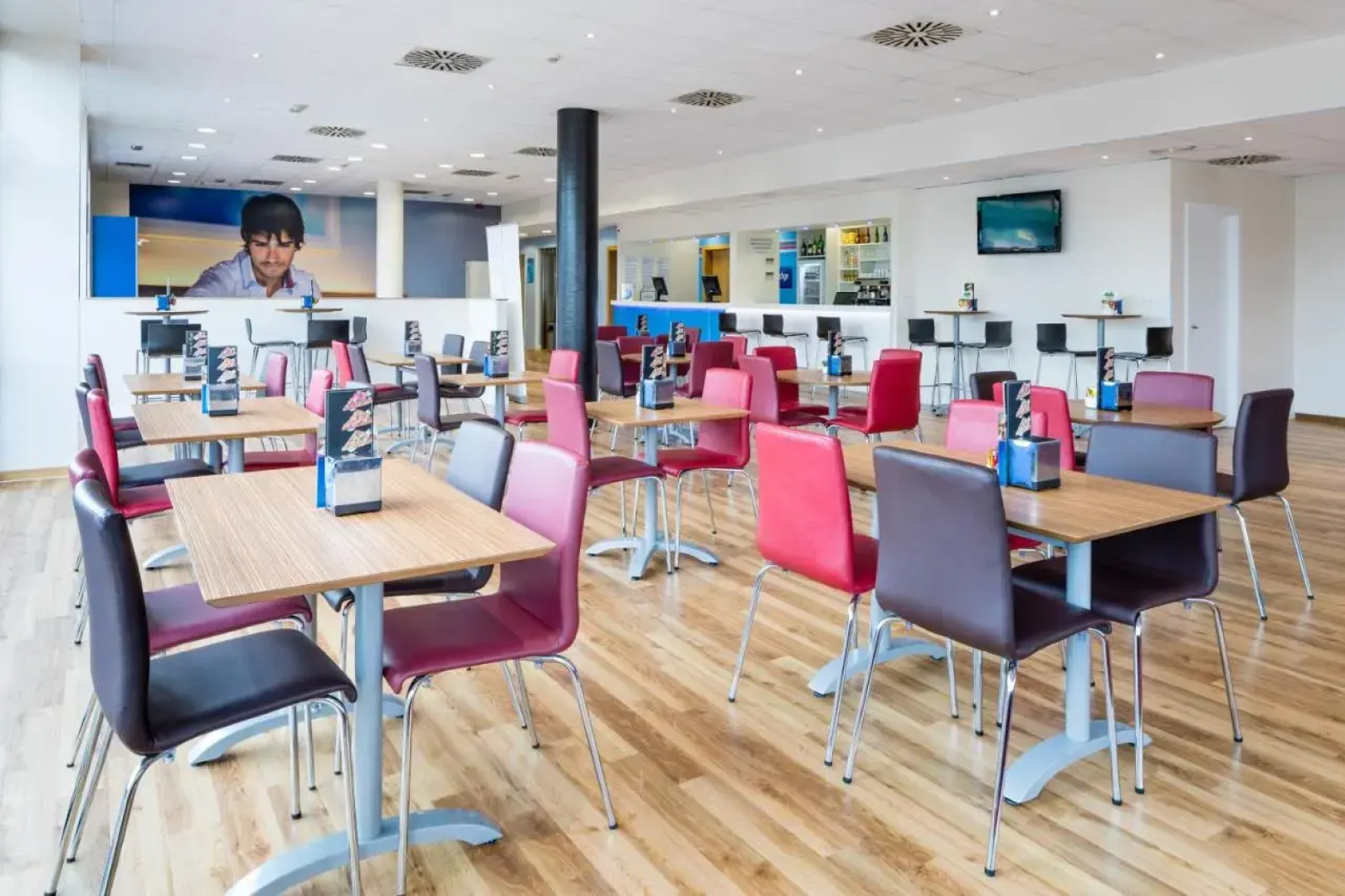 Отель Travelodge Barcelona Fira