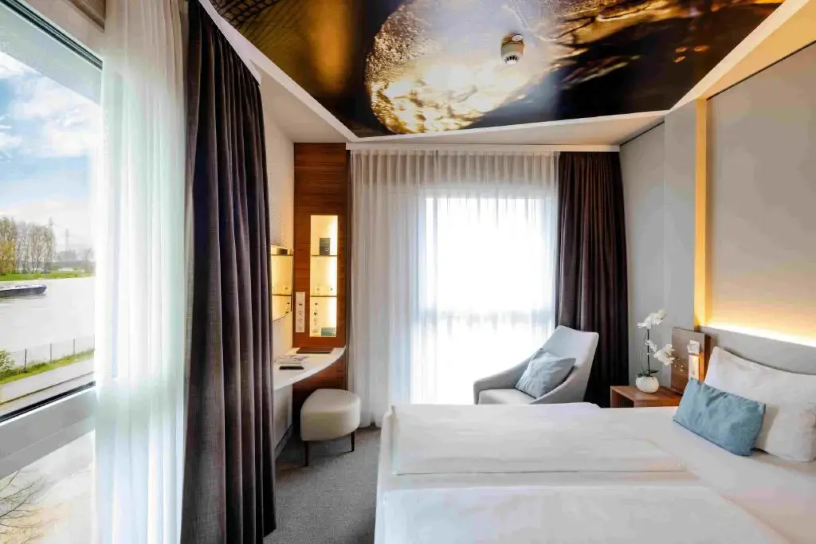 Hey Lou Hotel Monheim am Rhein	