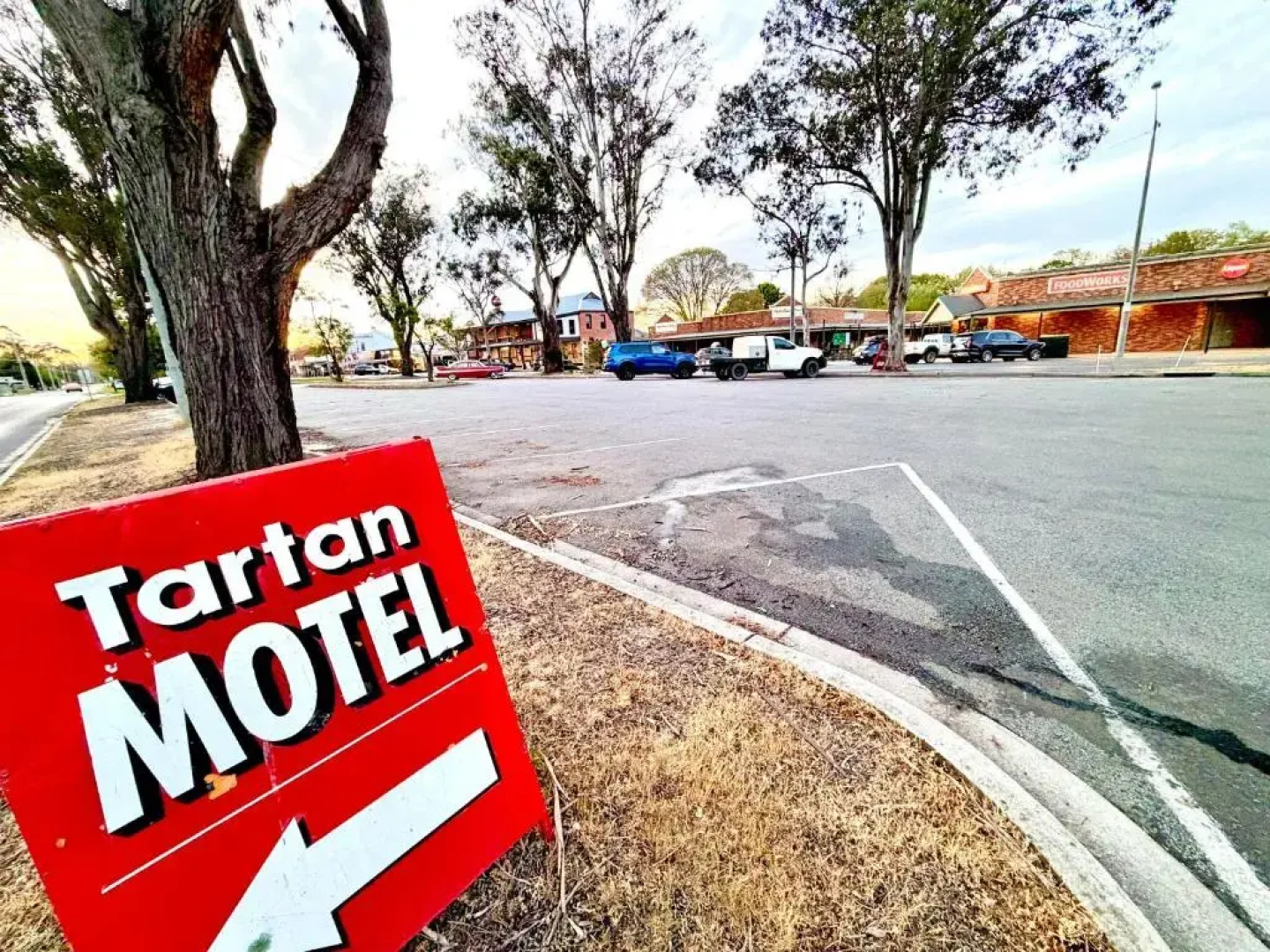 Tartan Motel,Yea