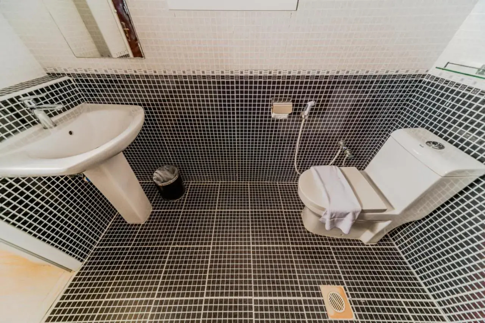 Zaki Hotel Apartment