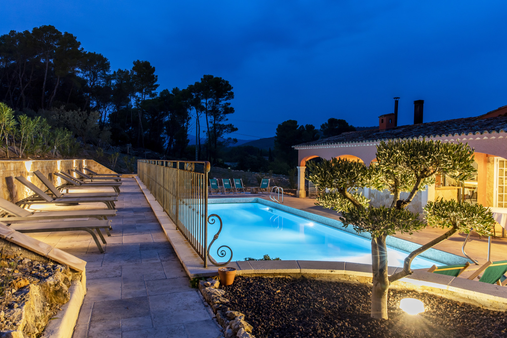 Domaine Rabiega - vineyard and boutique hotel