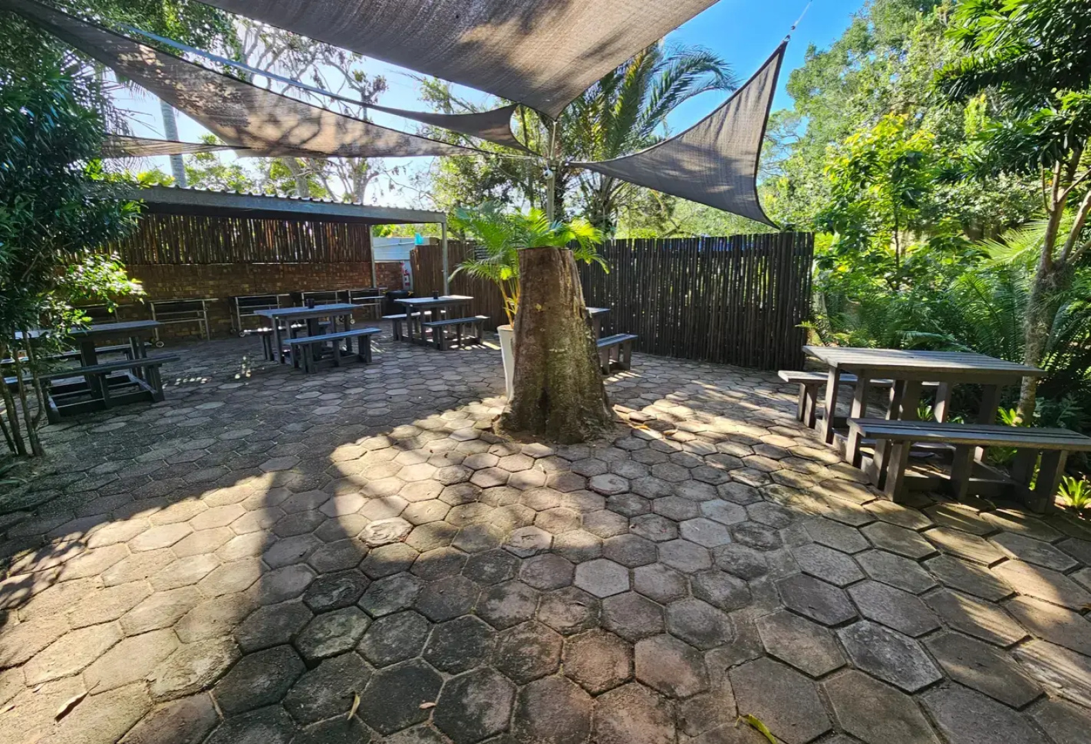 Leopard Tree Lodge