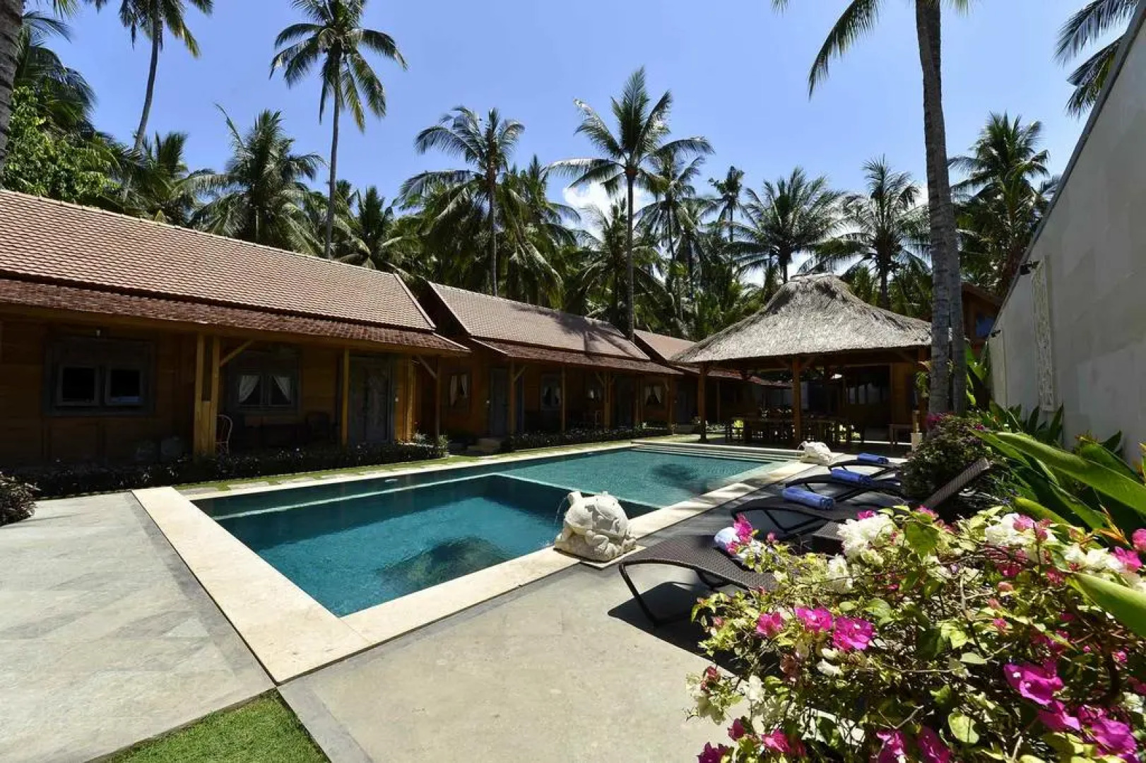 Benthos Bali Dive Resort