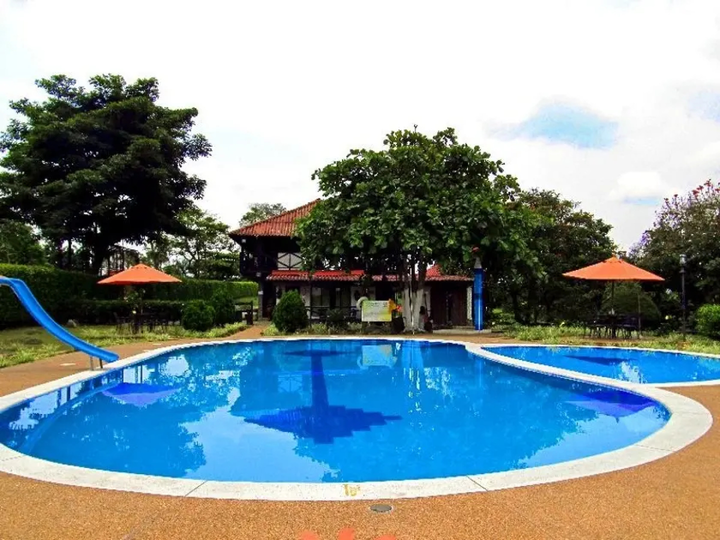 Finca Hotel Sol y Luna