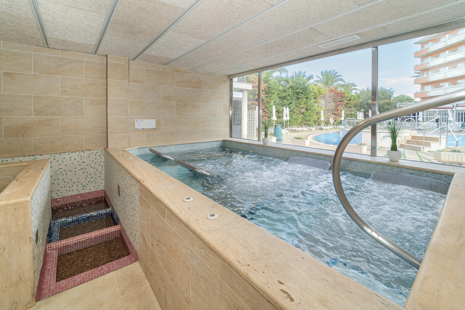 Курорт Caprice Janeiro Hotel & Spa