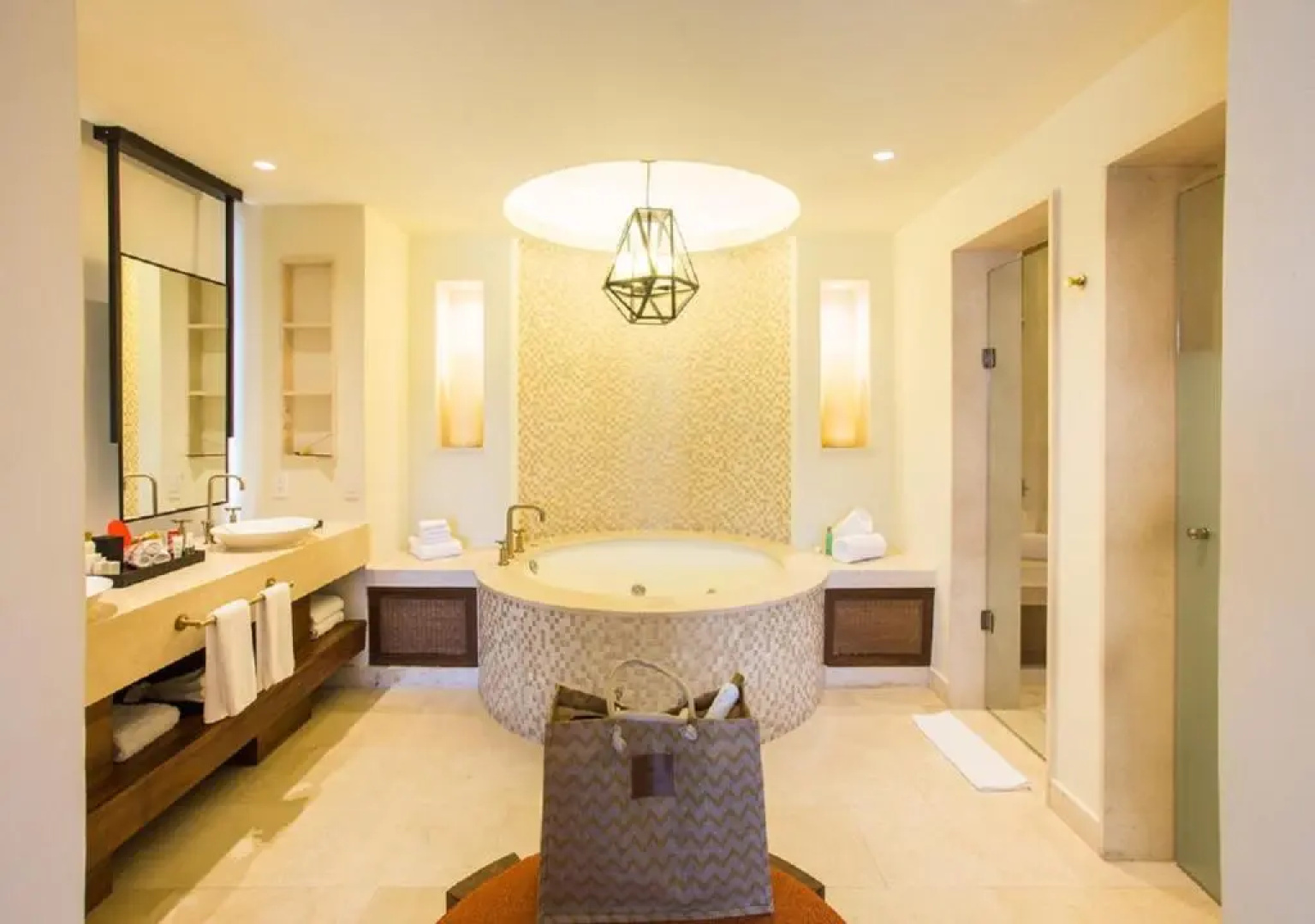 Отель Secrets Akumal Riviera Maya - Adults Only