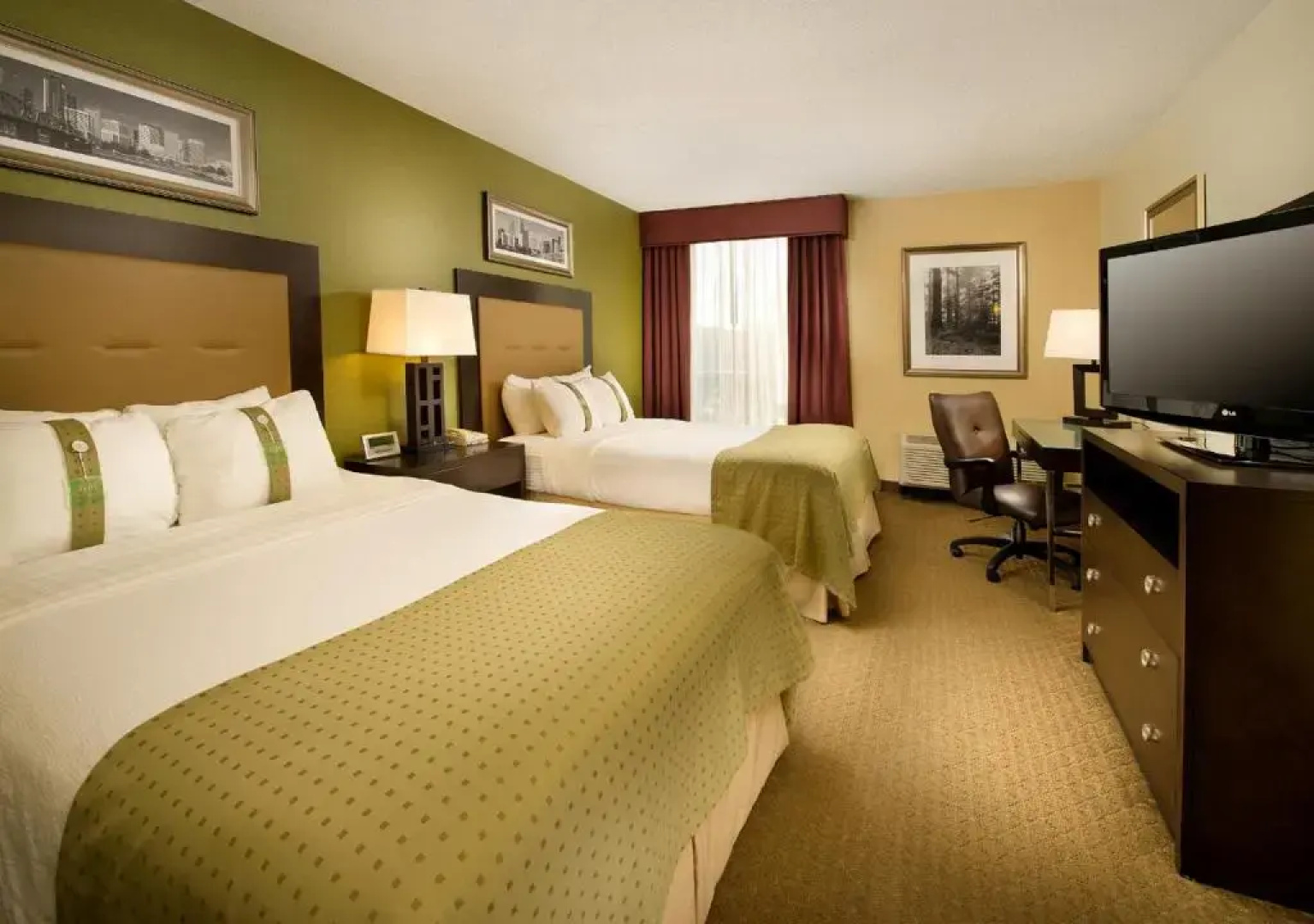 Holiday Inn Airport - Portland by IHG
