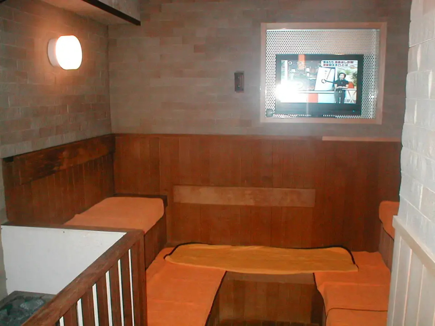 Capsule Hotel Kobe Sannomiya (Male Only)