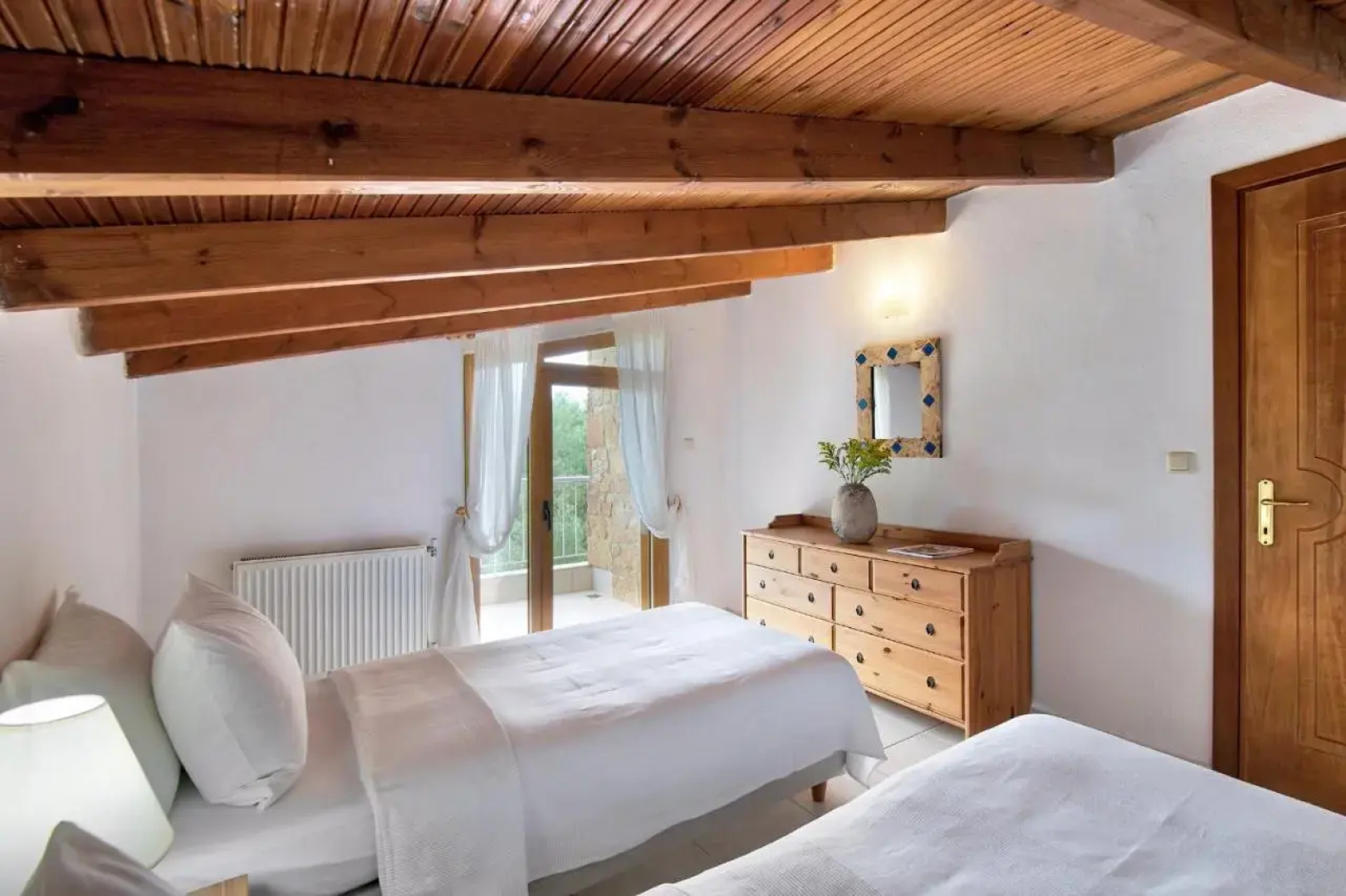 Sanidiamonds Apartments & Studios