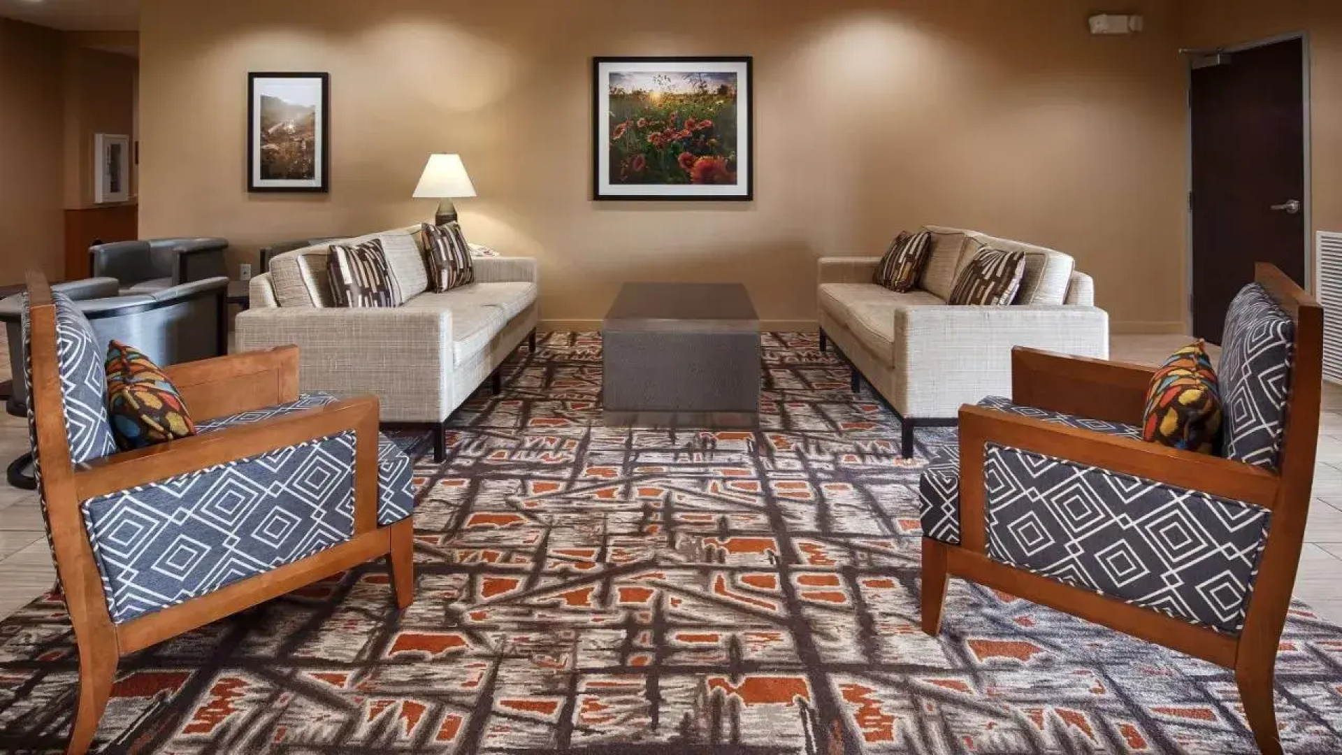 Best Western Plus Elmendorf Hotel / San Antonio Hotel