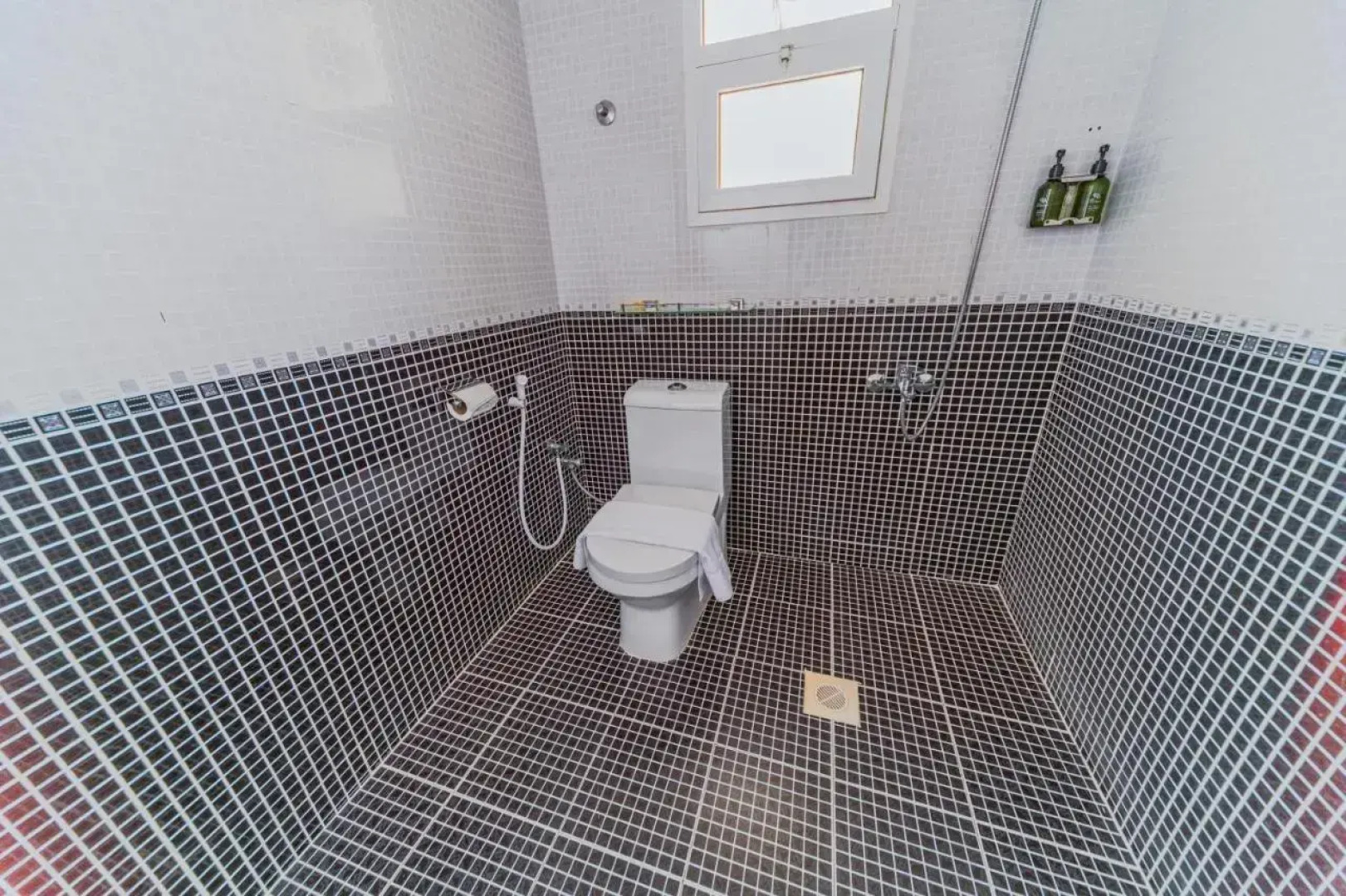 Zaki Hotel Apartment