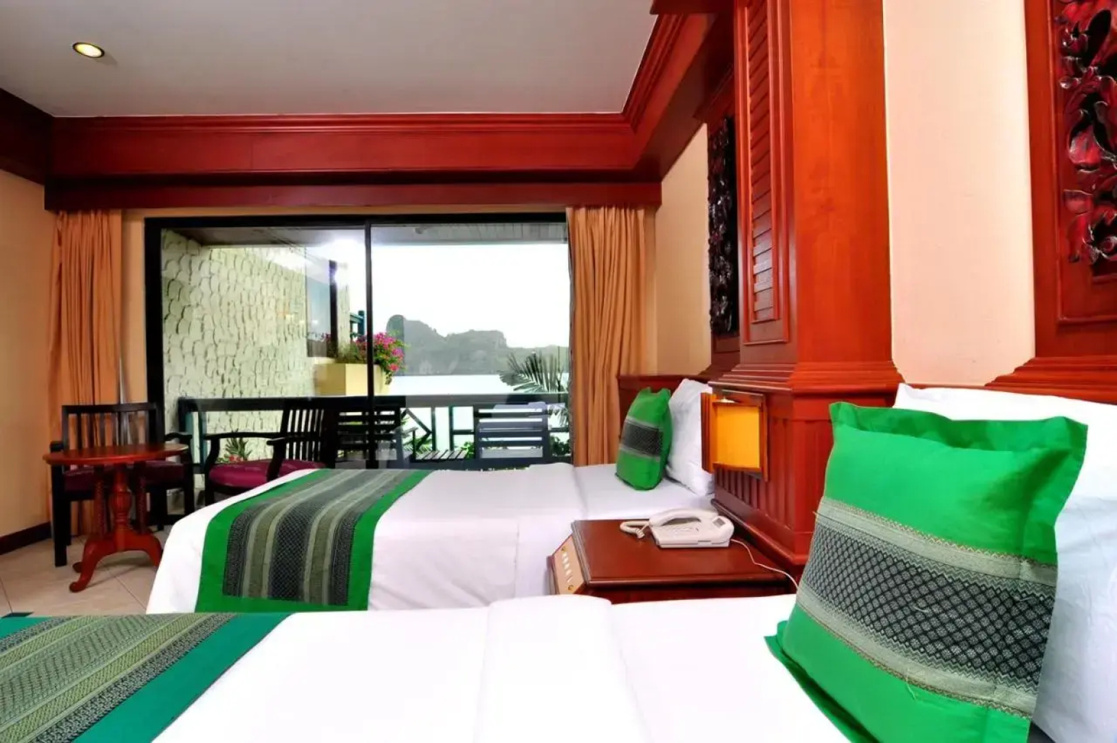 Phi Phi Island Cabana Hotel