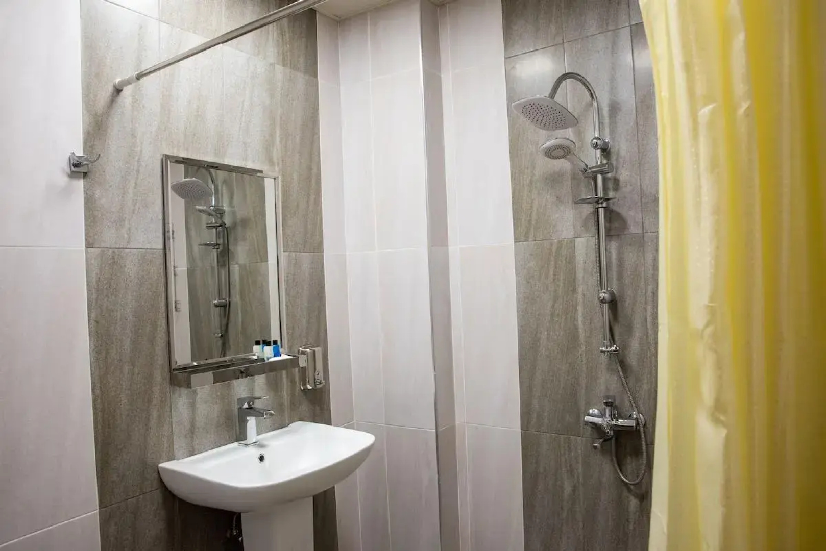Отель Sebail Inn