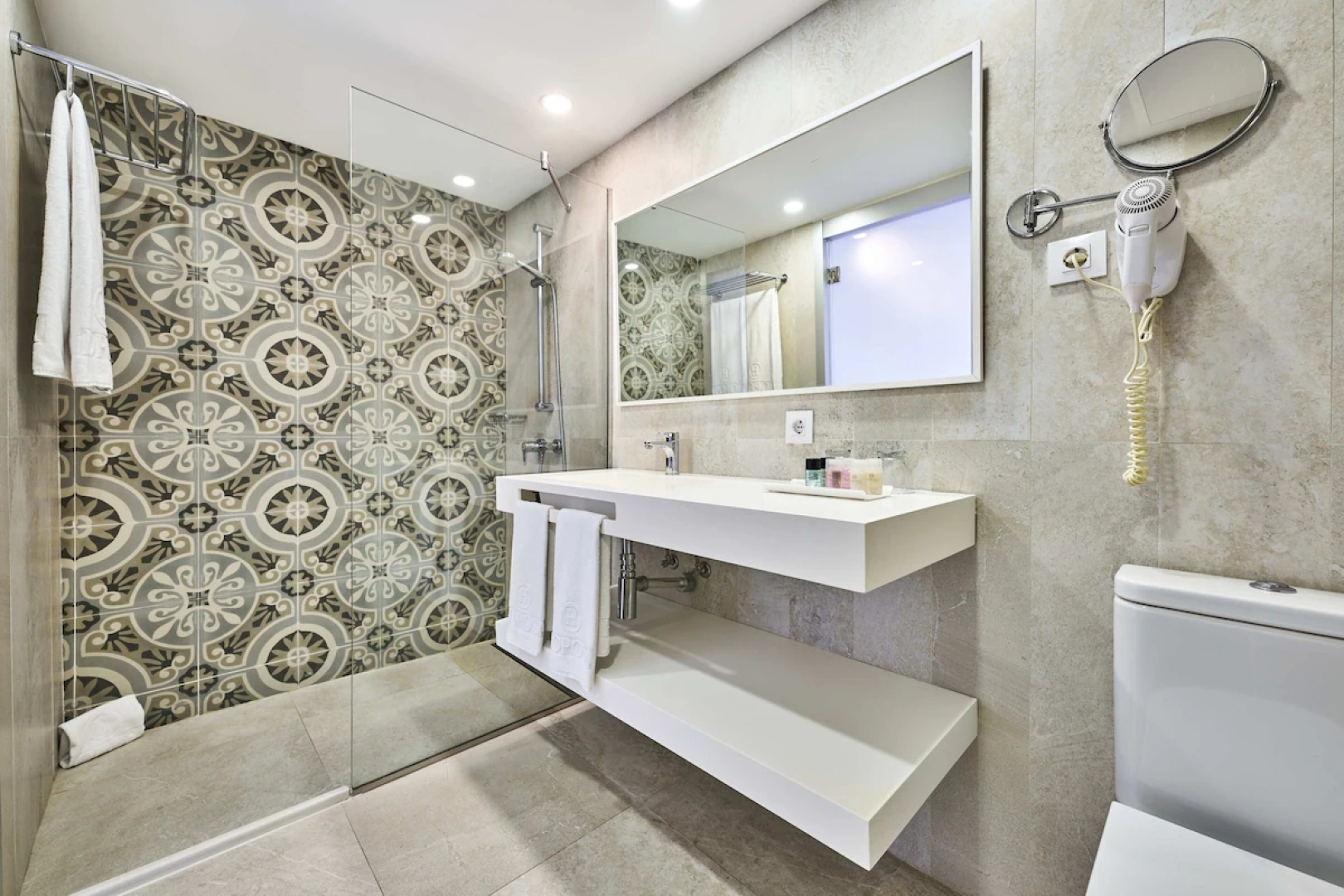 Hoposa Hotel & Apartments Villaconcha