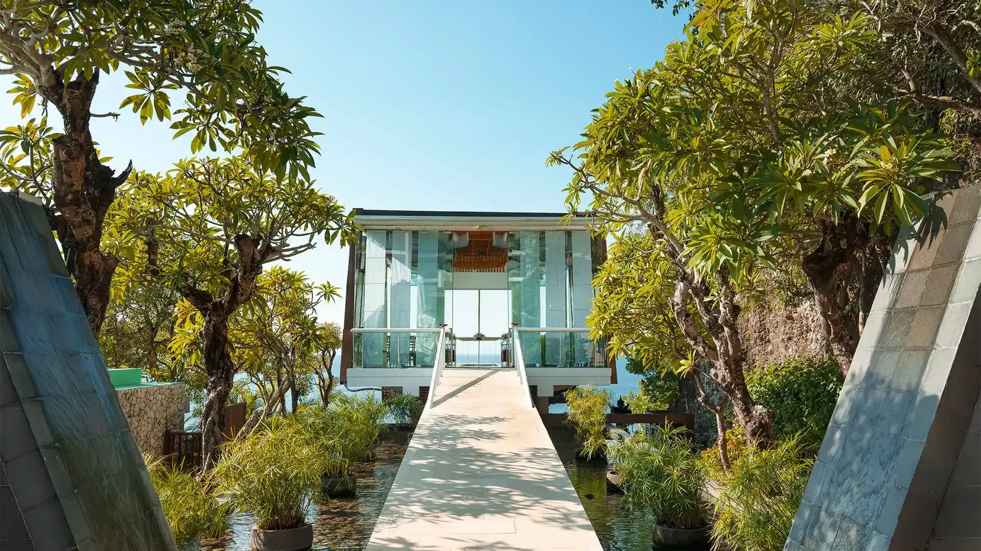 Курорт Anantara Uluwatu Bali 