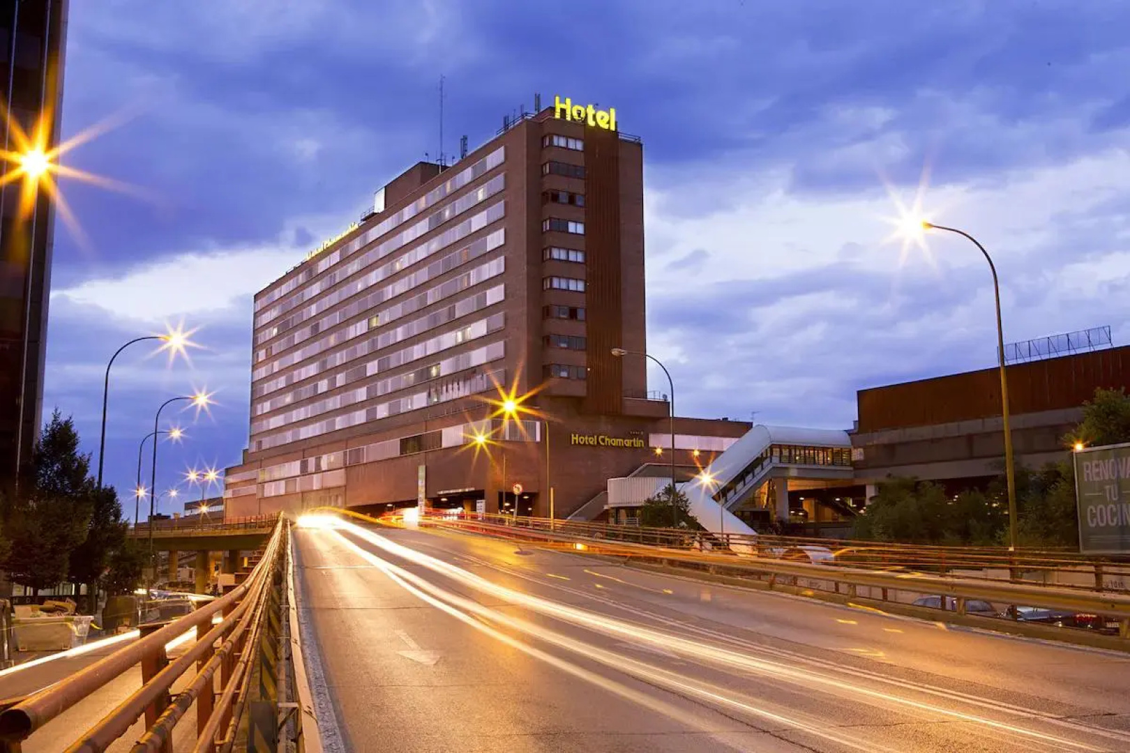 Отель Chamartin The One