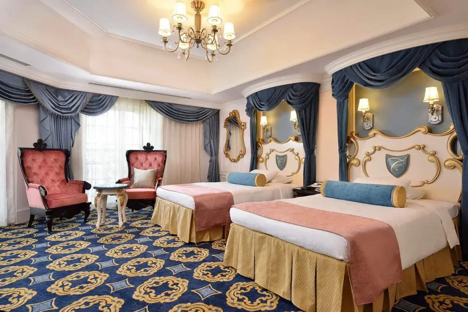 Tokyo Disneyland Hotel