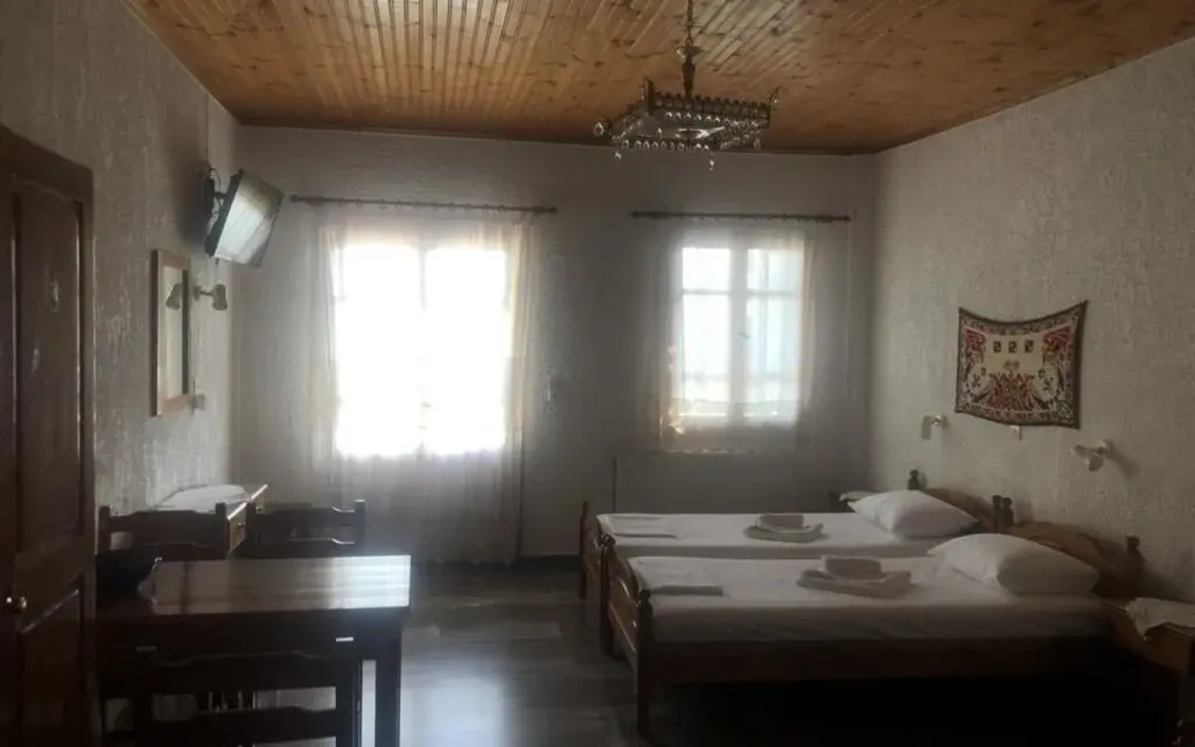 Studios Limnionas