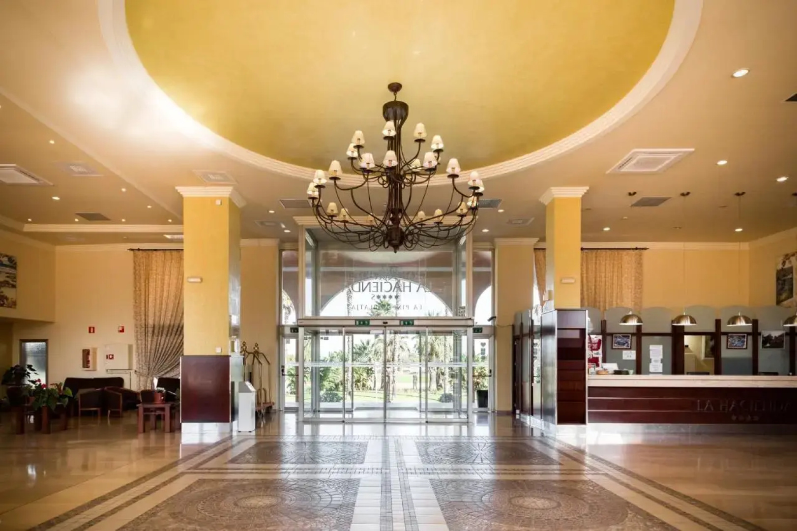 Ohtels La Hacienda