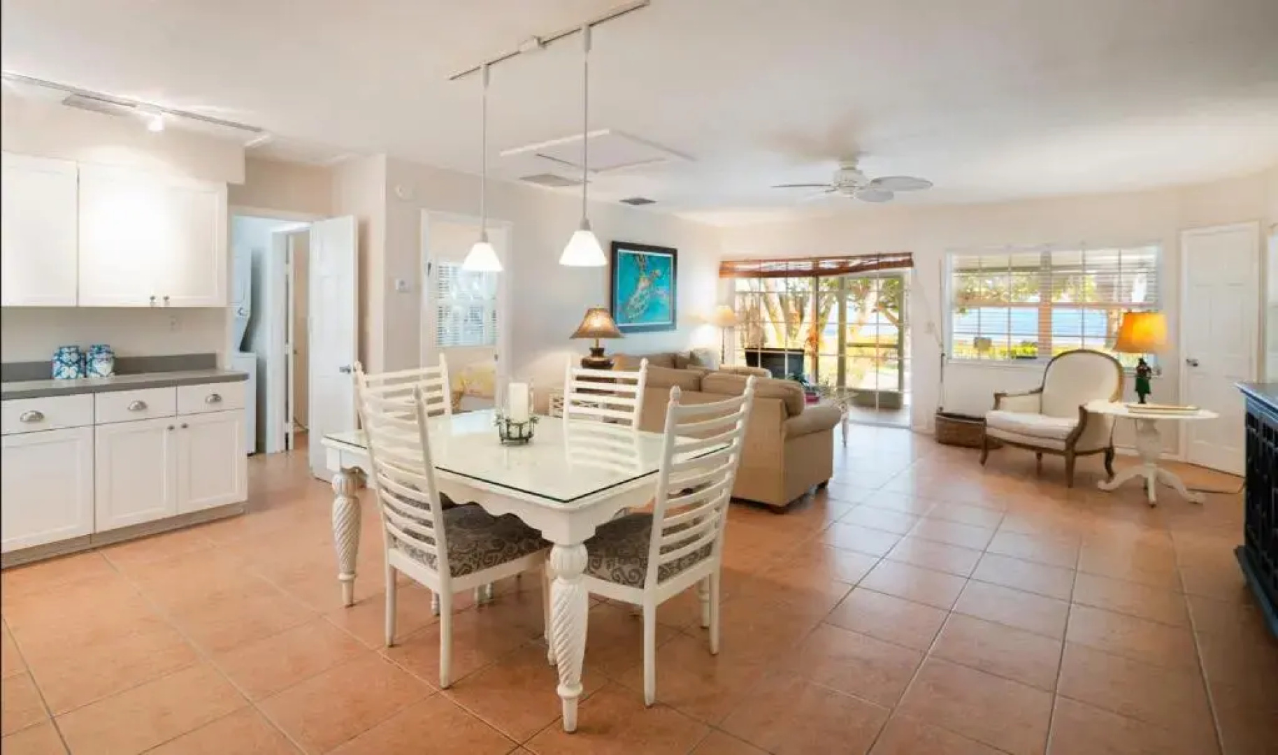 Pines & Palms Resort