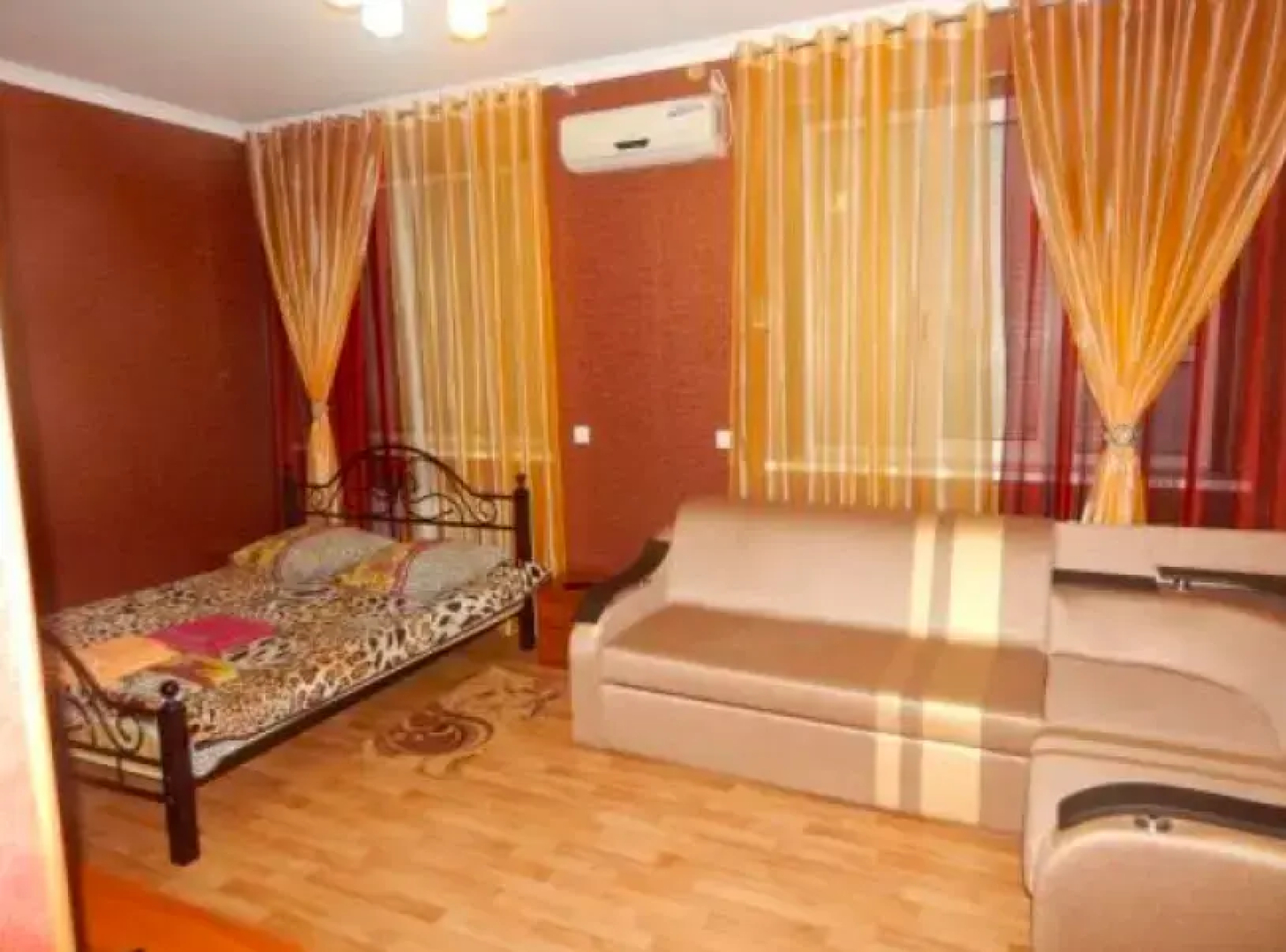 Hotel on Tomskaya 1G