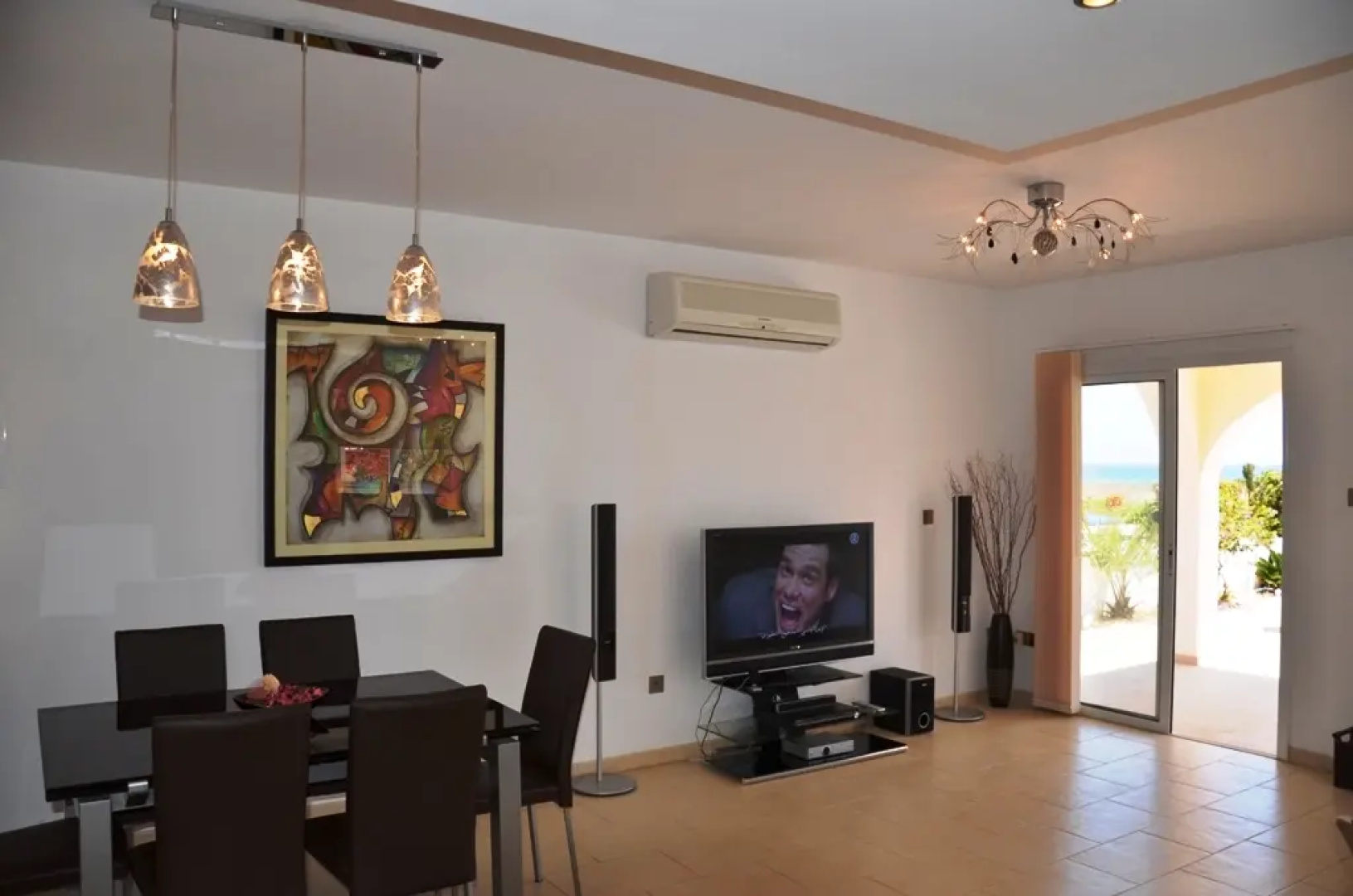 3 Br Villa Sunrise - Chg 8899